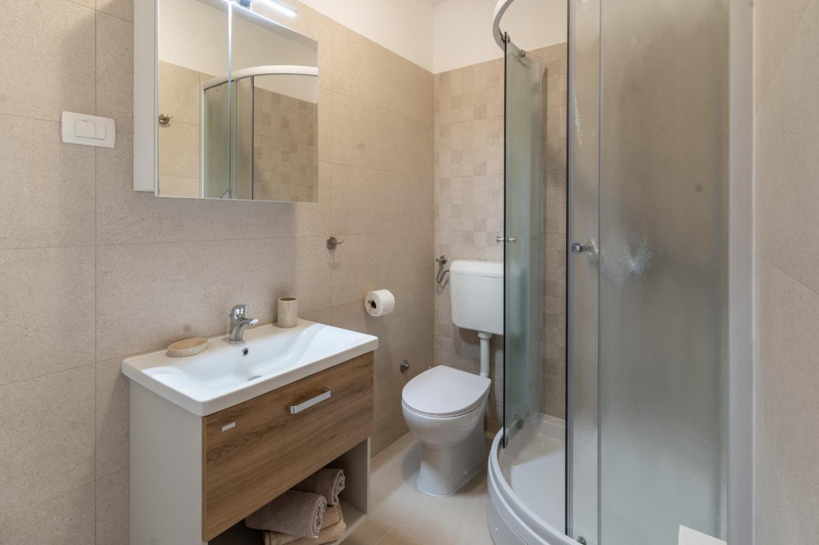 Sunny Apartment Valbandon Fazana Bilik gambar